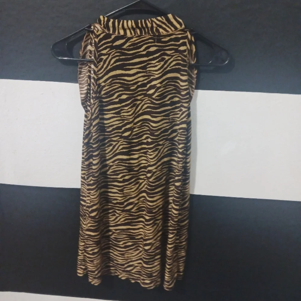 Women Animal printed zebra brown rurales sleveless blouse top - Picture 7 of 8